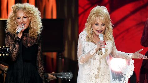 15 Country Stars With The Biggest (and Best) Hair | iHeart