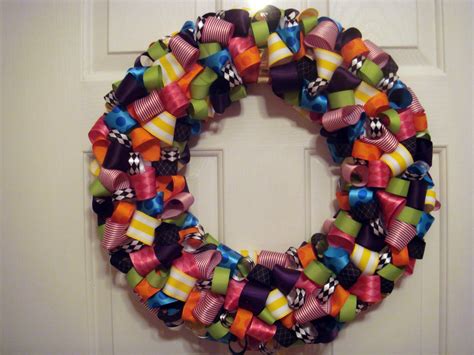 Kandy Blue Crafts: Ribbon Wreaths!