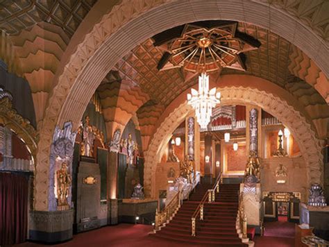 Hollywood Pantages Theatre | Discover Los Angeles