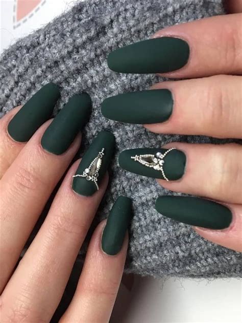 The Best 27 Dark Green Nails Ideas to Try in 2023 | Green acrylic nails, Matte green nails ...