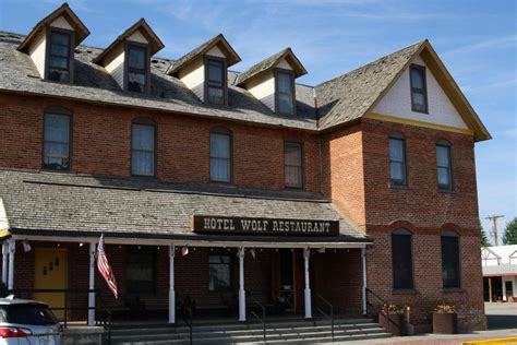 Saratoga WY historic hotel by finhead4ever on DeviantArt