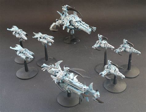 Space ships made from Tyranid parts. Excellent Idea for the Tide! | Miniatures, Tyranids ...