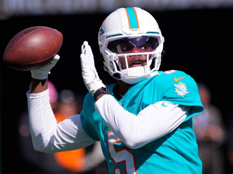 Miami Dolphins QB Teddy Bridgewater ruled out with a head injury