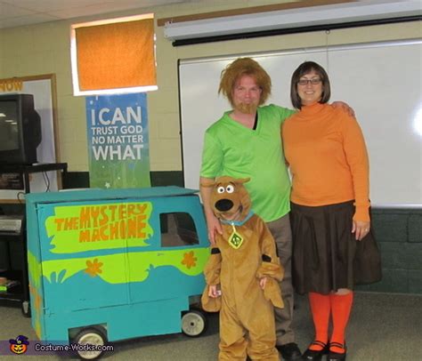 Scooby-Doo and the Gang - Family Halloween Costume | Creative DIY Costumes