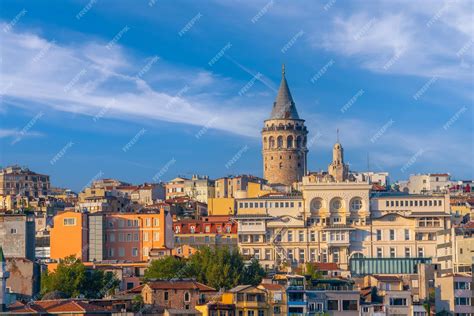 Premium Photo | Downtown istanbul cityscape in turkey