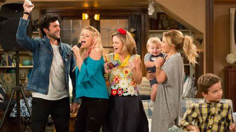 Fuller House Season 6 Release Date - Why Netflix 'Called Off' The Show ...