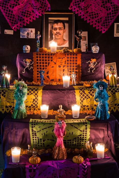 The Meaning Behind 28 Objects on the Day of the Dead Altar ⋆ Photos of Mexico by Dane Strom