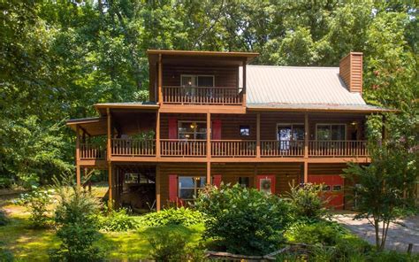 Hayesville, NC Real Estate - Hayesville Homes for Sale | realtor.com®