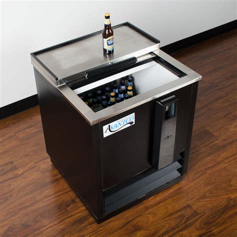 Avantco JBC-25 25" Black Commercial Horizontal Beer Bottle Cooler - 115V