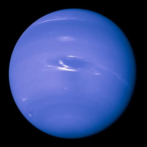 A Stunning Image of Neptune from Voyager 2 | Sky Image Lab