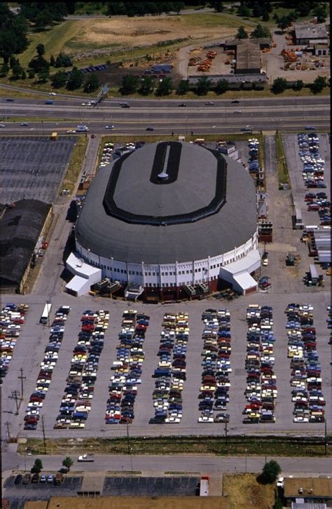 A trip down memory lane: Magic moments at the St. Louis Arena | St louis blues hockey, St louis ...