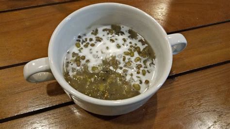 Hot Mung Bean Soup with Coconut Milk Stock Photo - Image of milk ...