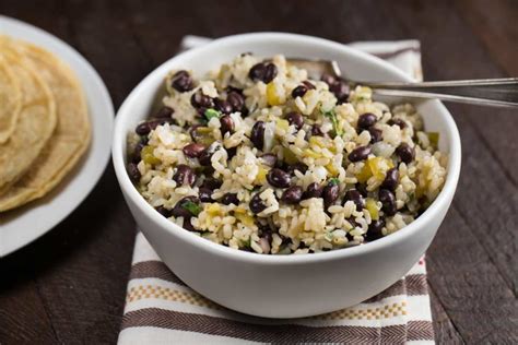 Super Easy Black Beans and Rice (Budget Friendly!) - Veggie Chick