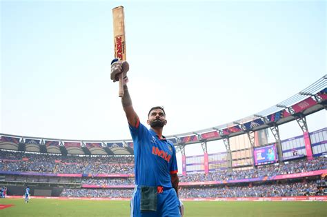 Virat Kohli walks back after scoring 117 off 113 | ESPNcricinfo.com