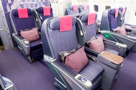 Review: Thai Airways A330-300 Business Class from Phuket to Beijing