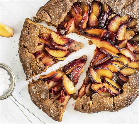 Almond plum galette food photography | Premium Photo - rawpixel