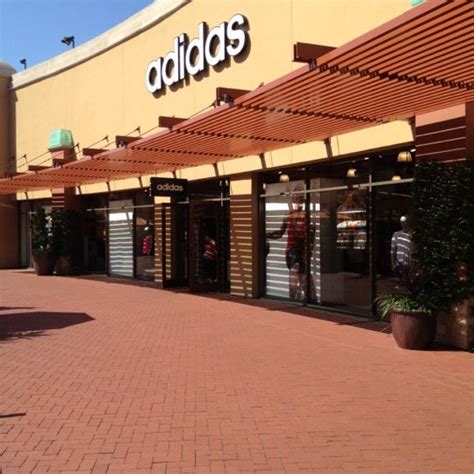 Where is the Adidas Outlet? - Shoe Effect