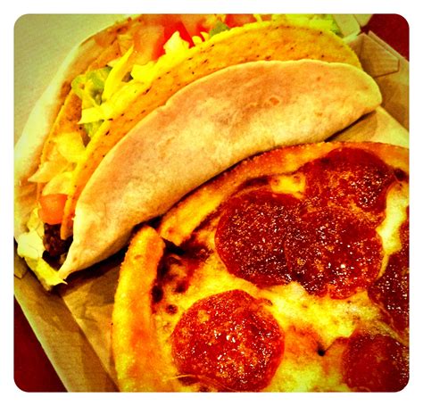 Taco Bell / Pizza Hut Express: Double Delight | Snaxtime