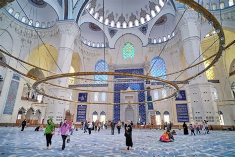 Grand Camlica Mosque Interior, Istanbul, Turkey Editorial Photography - Image of decoration ...