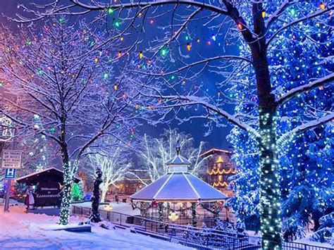 10 Most Beautiful Christmas Small Towns In America