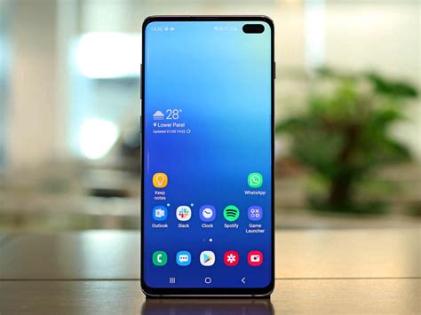 Samsung Galaxy S10 Plus review: A premium 2019 flagship with a few compromises – Firstpost