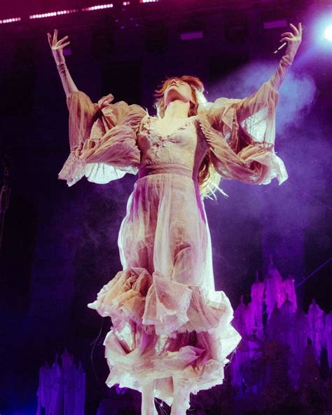 florence welch archive on Twitter: "high as hope tour, 2018 / dance fever tour, 2023"
