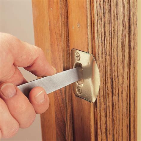 Door Won’t Latch? Here’s an Easy Fix | Diy home repair, Home repair, Door repair