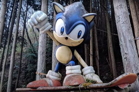 Random: Japan's Mysterious Sonic Statue Receives A Fittingly Puzzling ﻿Restoration | Nintendo Life