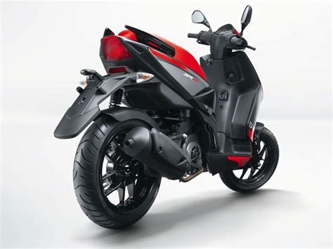 Aprilia SR150 Price, Mileage, Review, Specs, Features, Models - DriveSpark