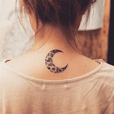 Neck Tattoo Pain: How Much Do They Hurt? - AuthorityTattoo