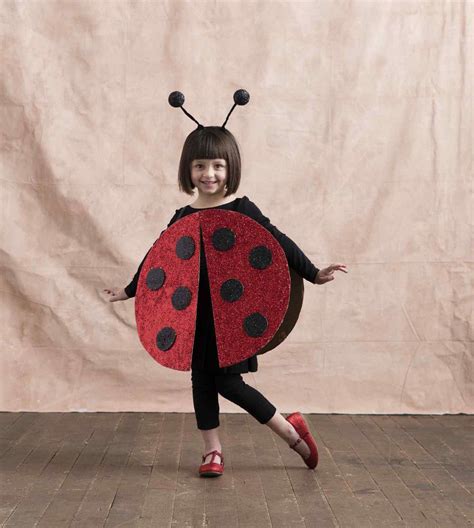 For a last-minute Halloween costume that doesn't look last-minute, try this DIY ladybug costume ...