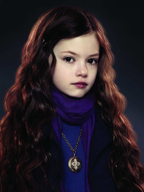 Oh Look, "Twilight" Baby Renesmee Cullen Is Grown Up Now