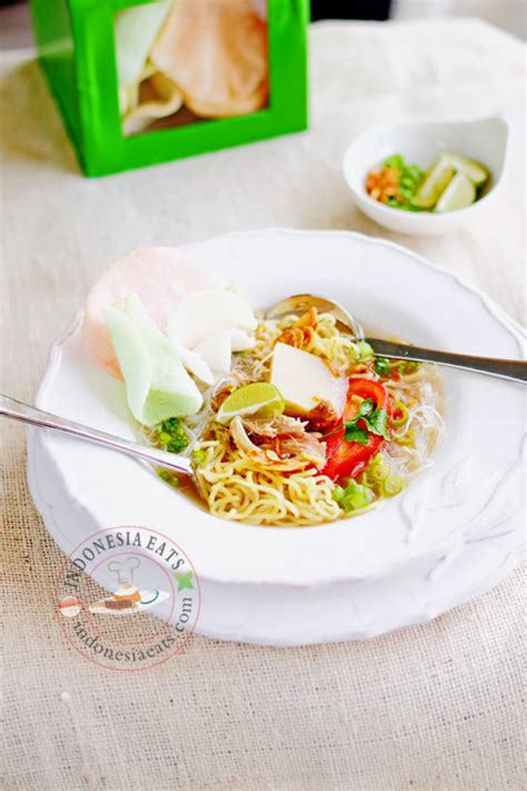 Mie Sop Ayam Medan Recipe (Medan Chicken Noodle Soup) » Indonesia Eats ...