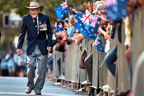 Anzac Day in pictures: veterans, families and services remember courage and sacrifice by ...