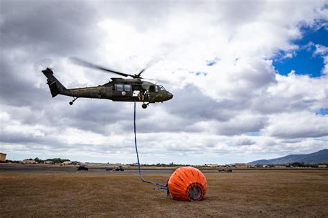 DVIDS - Images - Hawaii Army National Guard Provides Aerial Fire ...