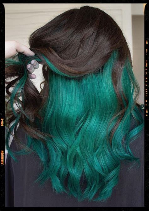 Emerald Green Hair | Haarschnitt, Grüne haare, Haarfarben ideen