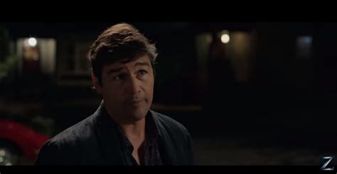 Kyle Chandler in Game Night trailer with Rachel McAdams and Jason Bateman