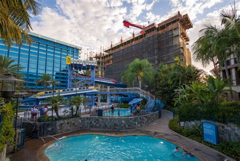 Villas at Disneyland Hotel DVC Tower: Construction Photos & Opening Info - Disney Tourist Blog