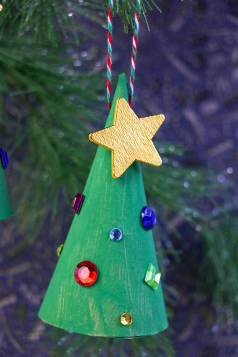 Easy Paper Christmas Tree Ornament - About a Mom