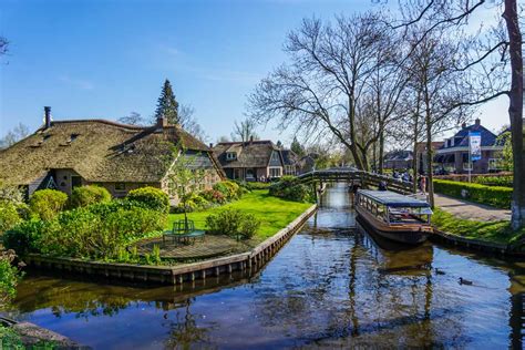 Giethoorn Netherlands: A Beautiful Day Trip from Amsterdam