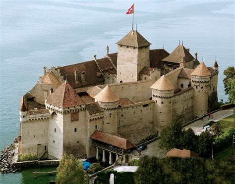 Fichier:Château de Chillon - Montreux.jpg — Wikipédia