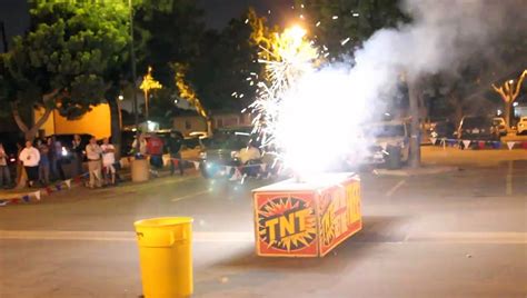 TNT Fireworks 2012 Opening Show | Checkout this year's new item ...