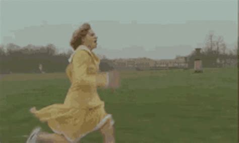 Run Running GIF - Run Running Running Away - Discover & Share GIFs