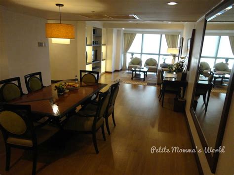 Staycation | 3-Bedroom Suite at Discovery Suites Ortigas