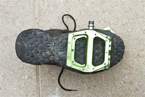 DMR Vault Flat Pedals – Test | I-MTB