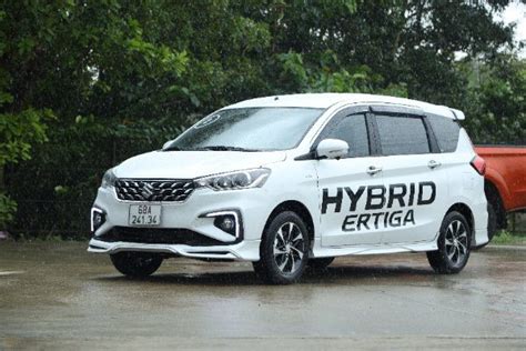 Suzuki Ertiga Hybrid 2022 giá từ 539 triệu đồng tại Việt Nam