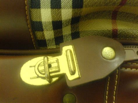 THE BAGBLOGSHOP.: CLASSIC BURBERRY CHECKED LUGGAGE BAG (SOLD)