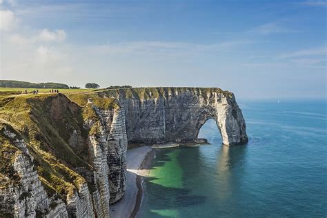 Sea Cliffs Of Étretat, France - WorldAtlas