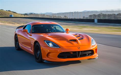 2014 SRT Viper TA First Test - Motor Trend