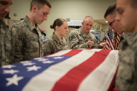 DVIDS - Images - Honor Guard Training [Image 8 of 10]